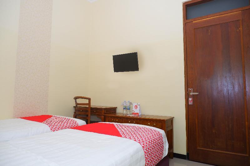 Hotel Pelangi Indah Semarang Exteriör bild